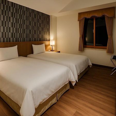 Sung Tai Hotel Kaohsiung Exteriör bild