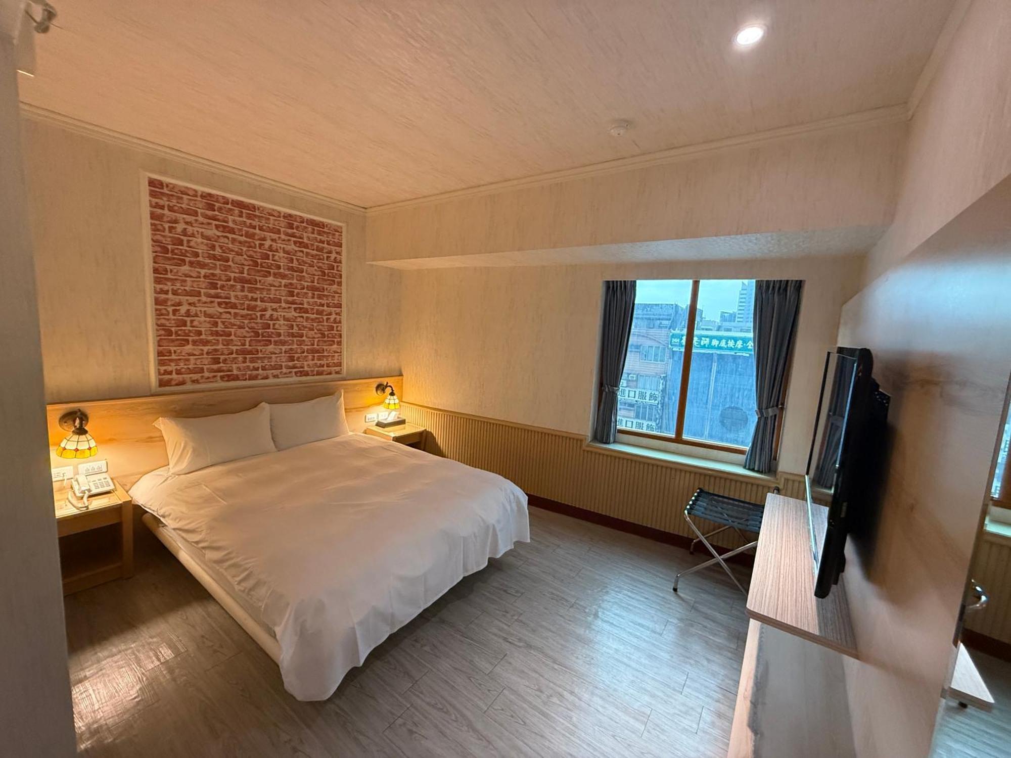 Sung Tai Hotel Kaohsiung Exteriör bild