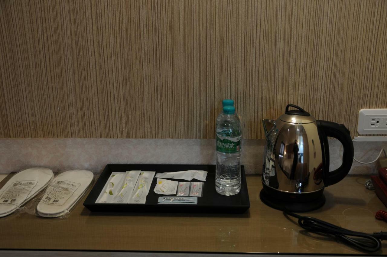 Sung Tai Hotel Kaohsiung Exteriör bild