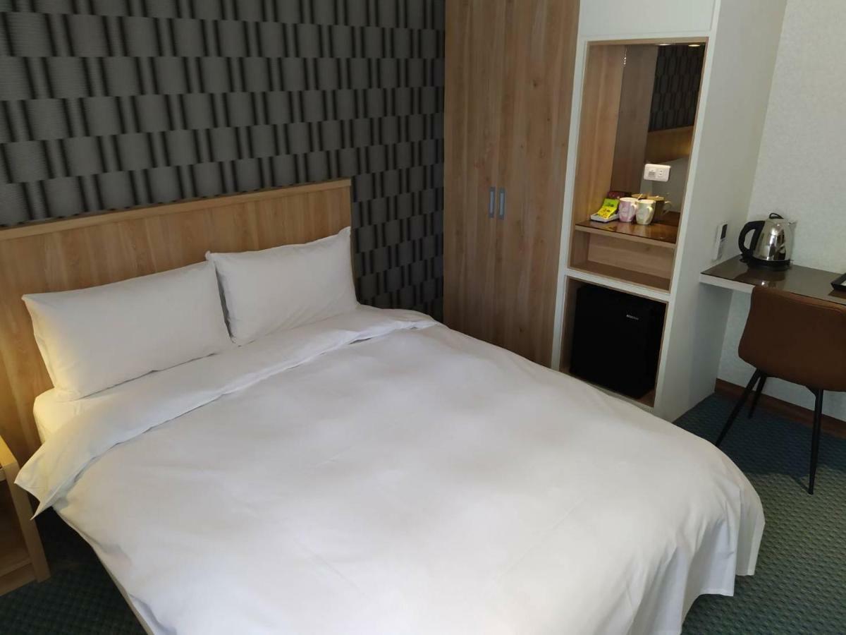 Sung Tai Hotel Kaohsiung Exteriör bild