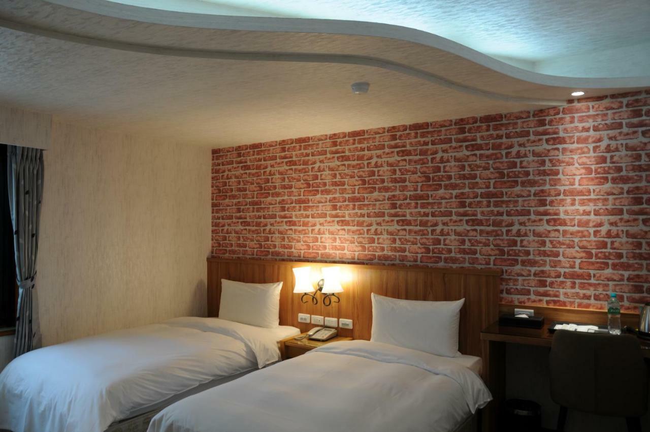 Sung Tai Hotel Kaohsiung Exteriör bild